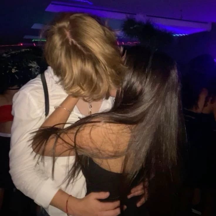 Best Friends (Rio) thumbnail
