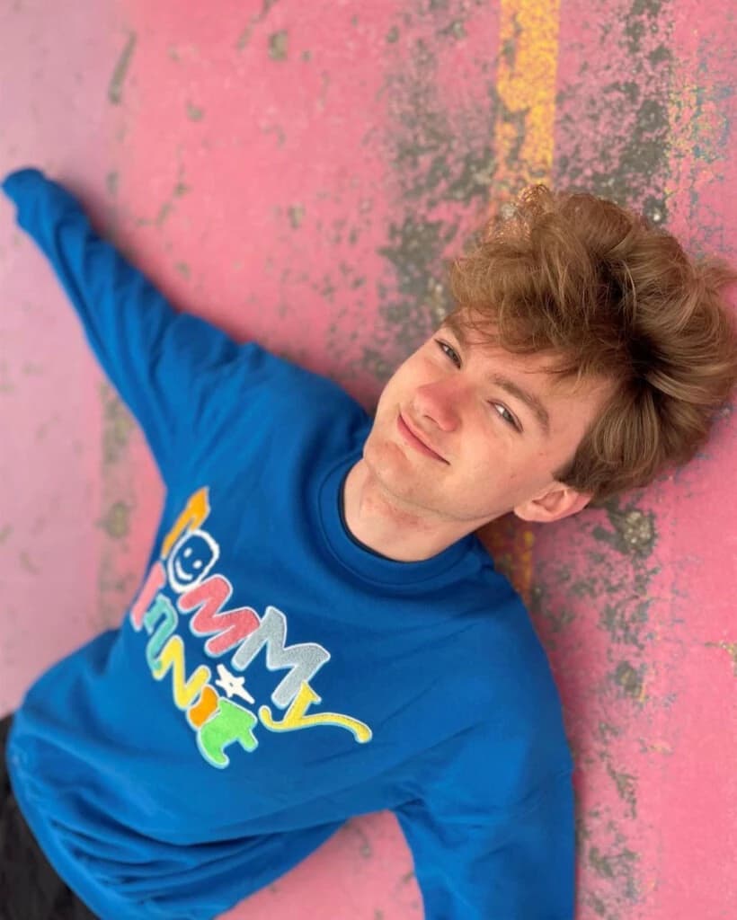 tommyinnit thumbnail