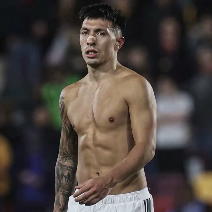 Lisandro Martínez thumbnail