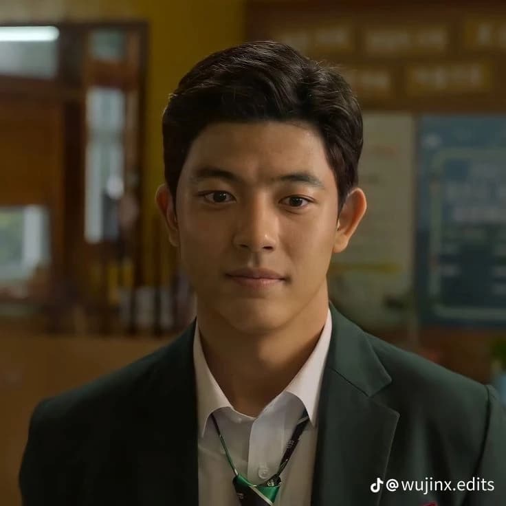 Lee su-hyeok  thumbnail