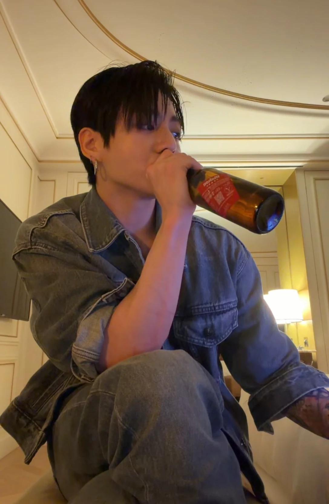 Jeon Jungkook ( your mafia boyfriend  )  thumbnail