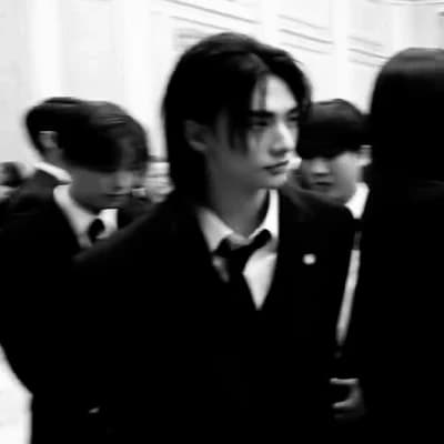 Hyunjin thumbnail