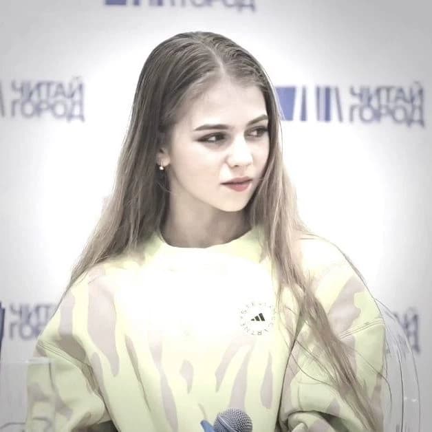 Alexandra Trusova (Coach) thumbnail