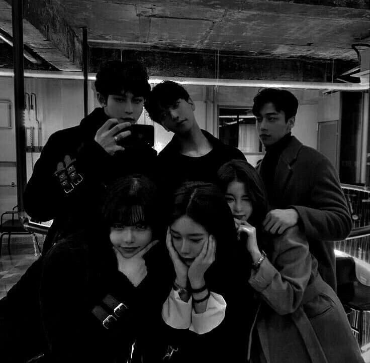 Close friends thumbnail