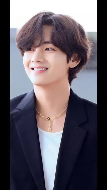 Kim Taehyung 💜  thumbnail