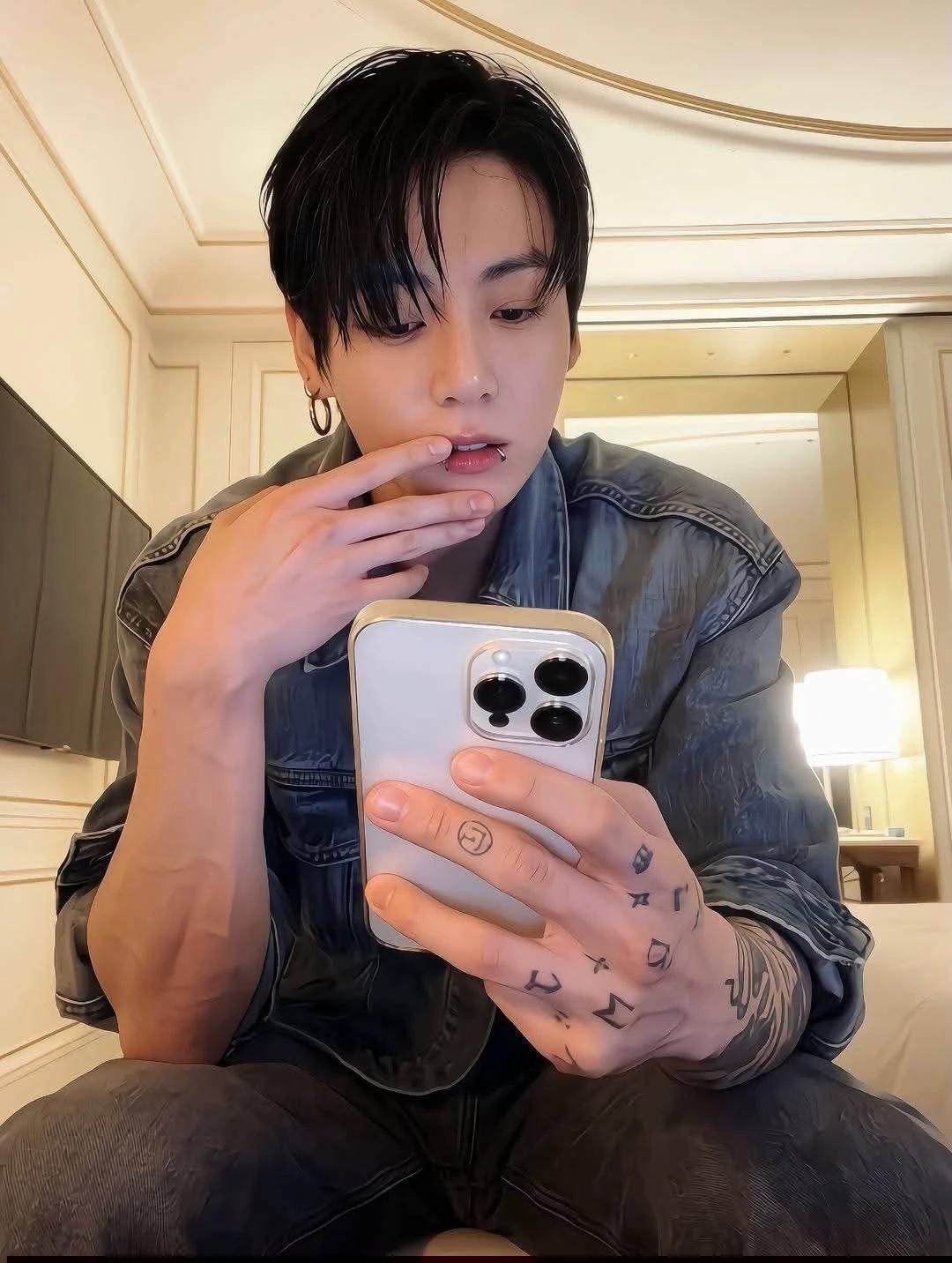 Jeon Jungkook 🩷 thumbnail