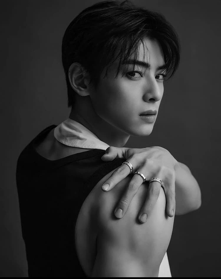 Eunwoo thumbnail