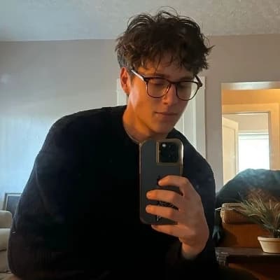 David Hernández thumbnail