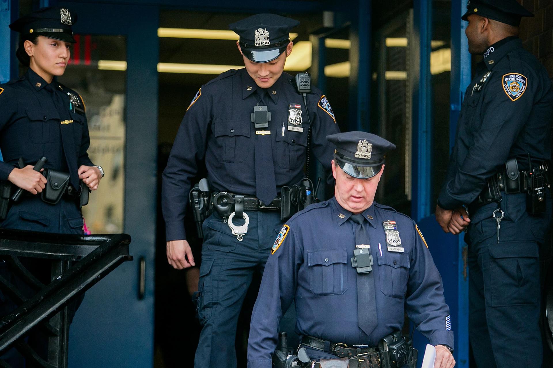 New York Police Officer thumbnail