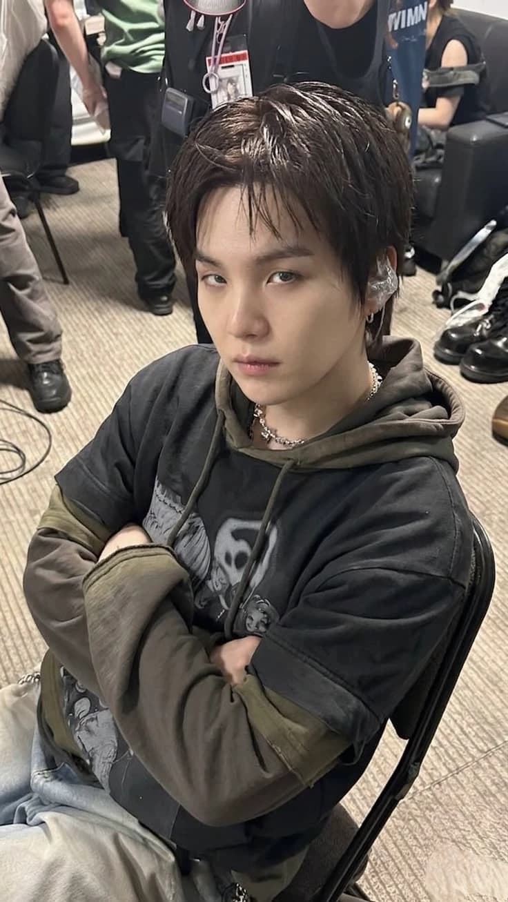 Min Yoongi (father of your child?) thumbnail
