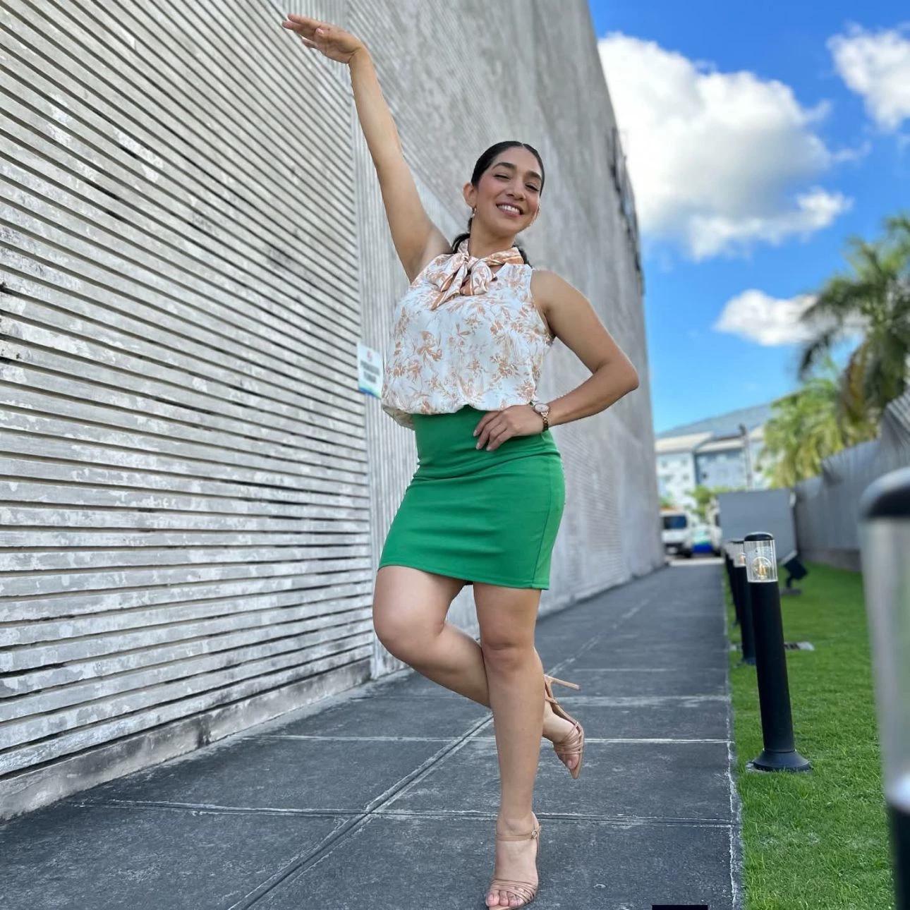 Esmeralda Ayala thumbnail