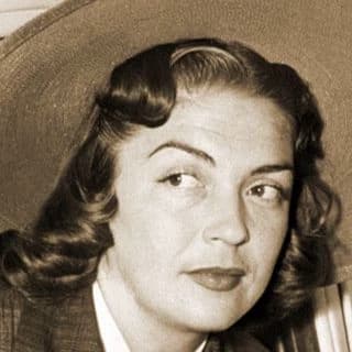 Esperanza Baur(Esperanza Díaz Ceballos Baur)Actress thumbnail