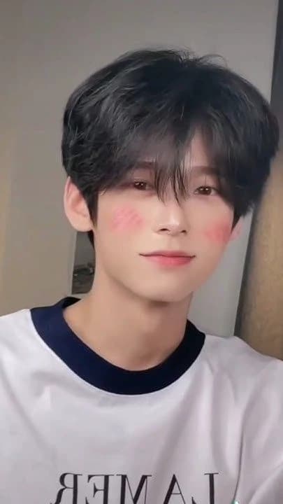 Korean boys thumbnail