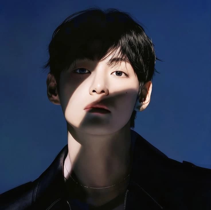 Kim Taehyung  thumbnail