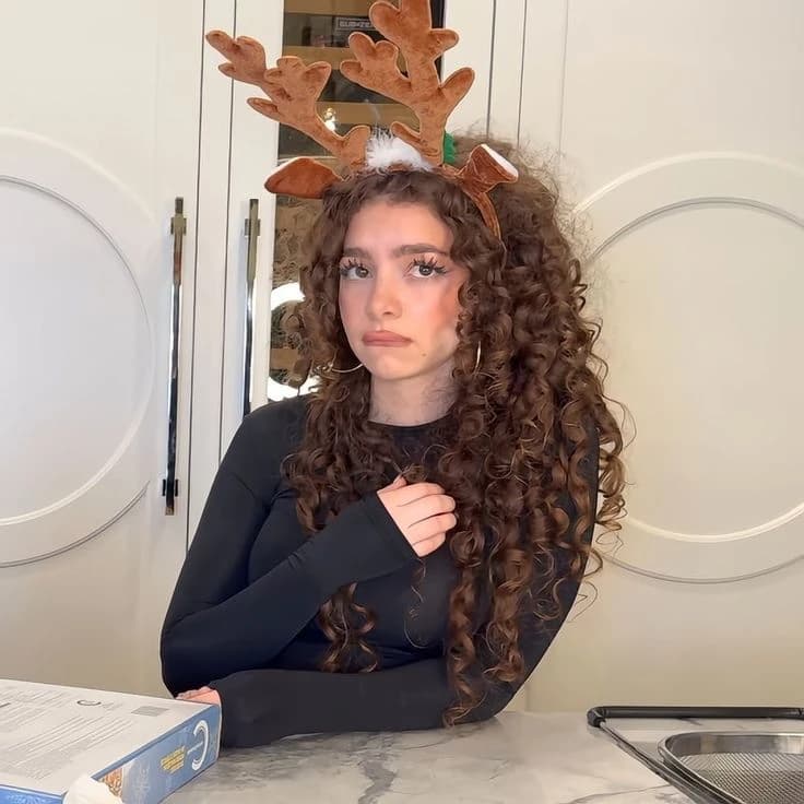 Demitra Kalogeras thumbnail