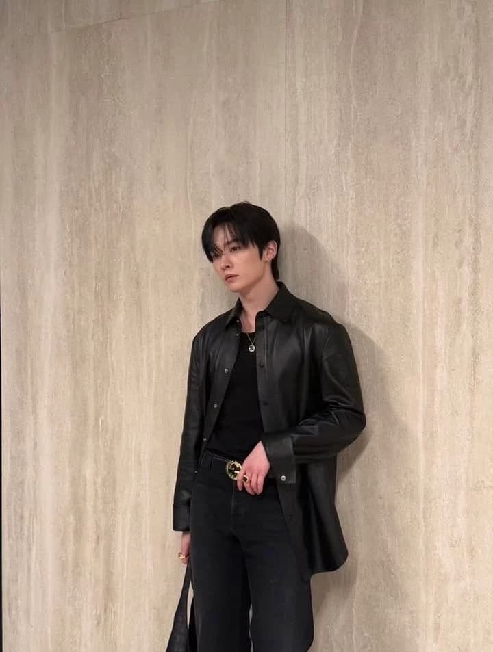 Lee Know thumbnail