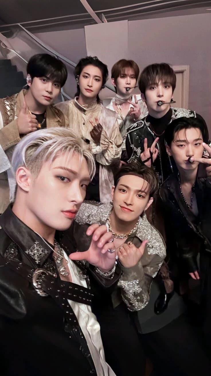 ATEEZ  thumbnail