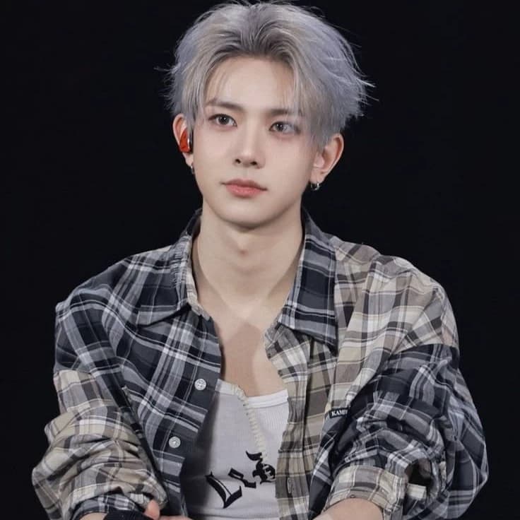 Lee Heeseung thumbnail