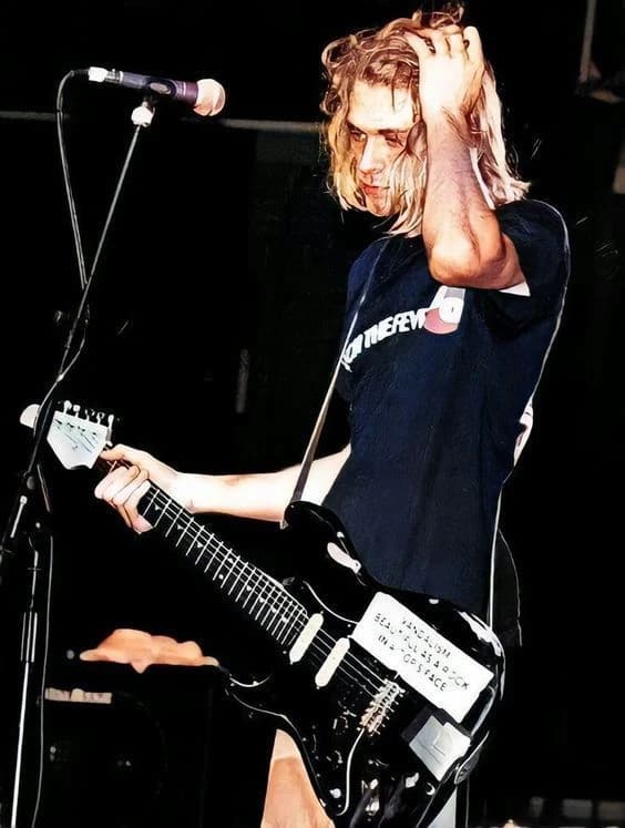 Kurt Cobain thumbnail