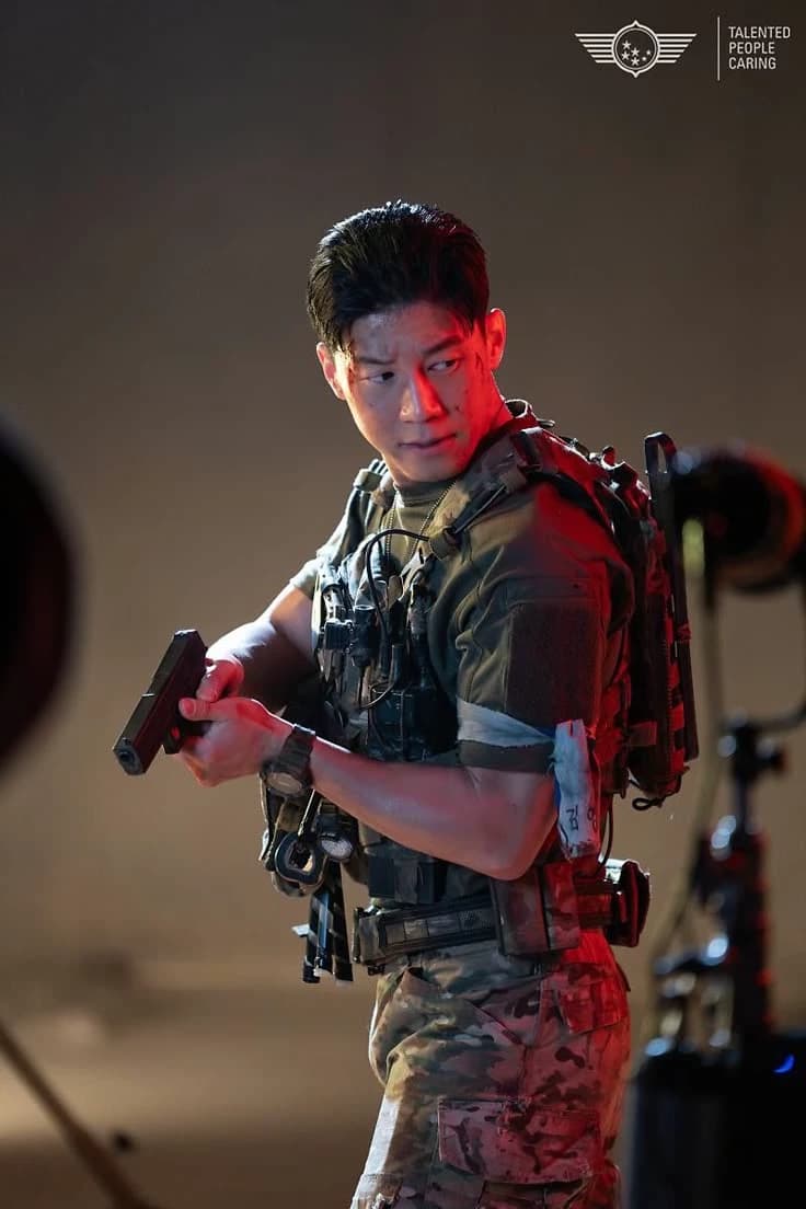 Kim Mu Yeol  thumbnail