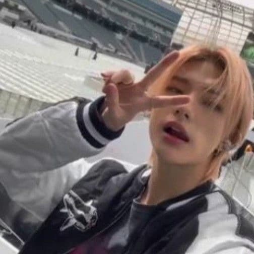 Hyunjin thumbnail
