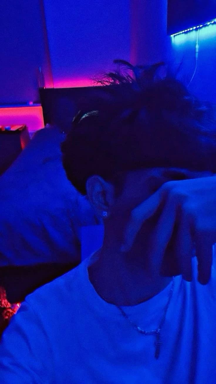 alex thumbnail