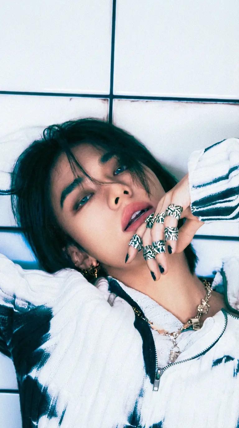 Hyunjin thumbnail