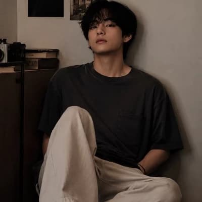 Kim Taehyung thumbnail