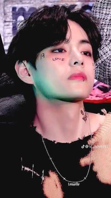 Kim taehyung  thumbnail