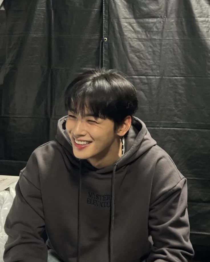 Lee Do-hyun thumbnail
