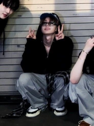 Lee heeseung thumbnail