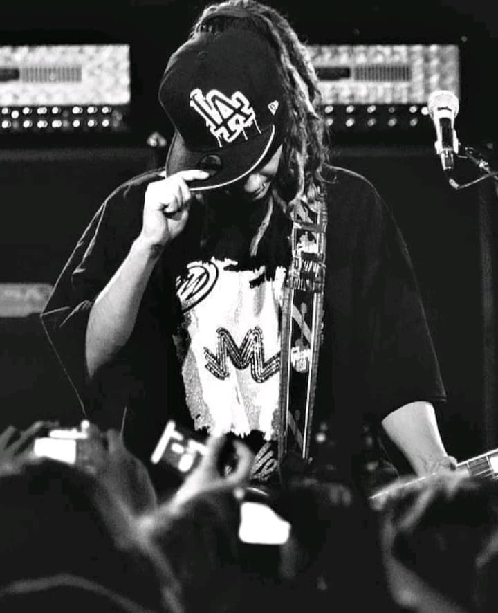 Tom Kaulitz  thumbnail