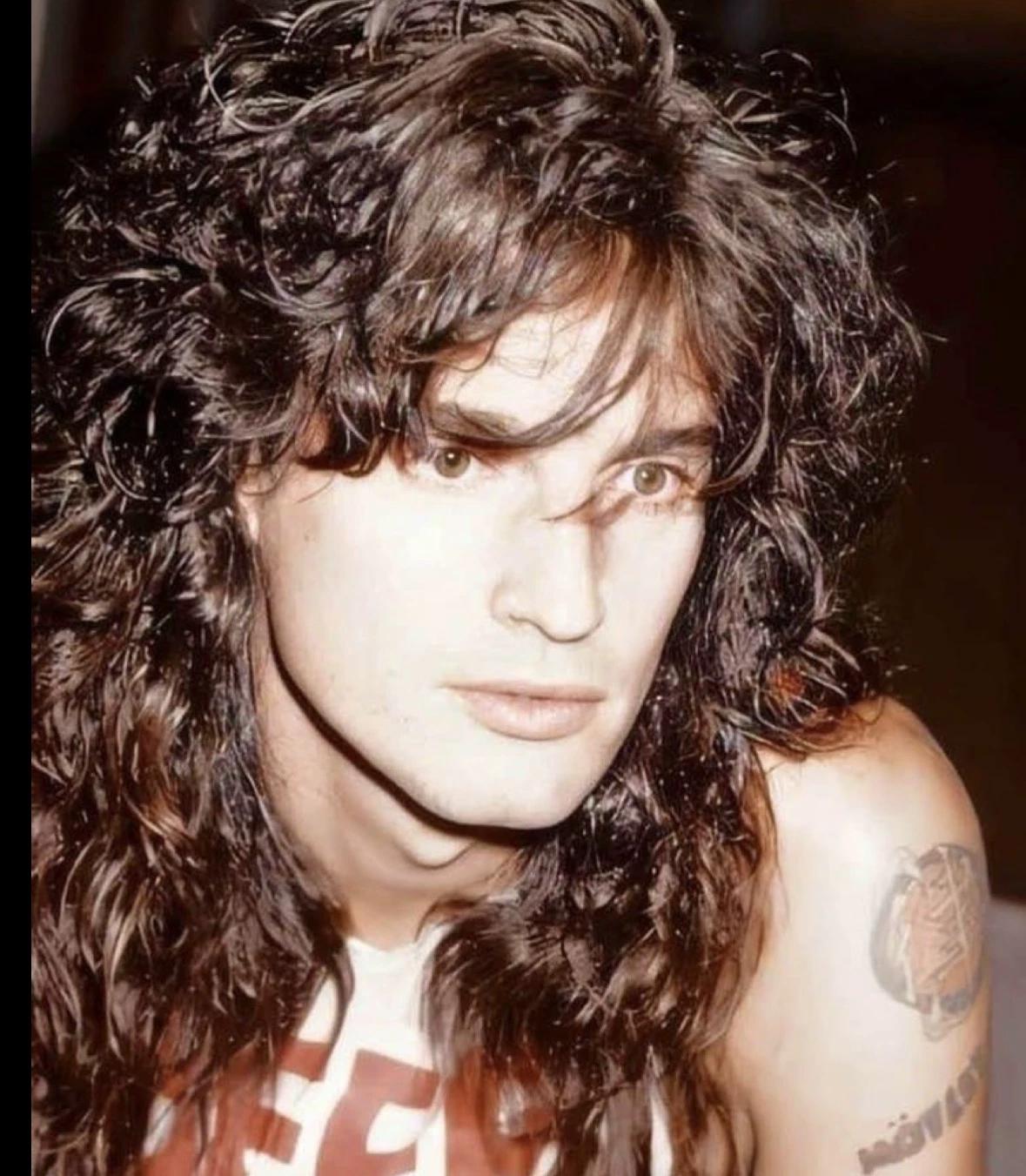 Tommy Lee thumbnail