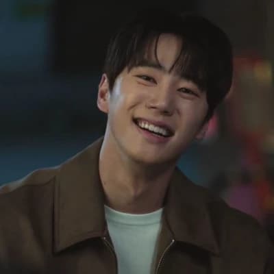 Lee Jun-young thumbnail