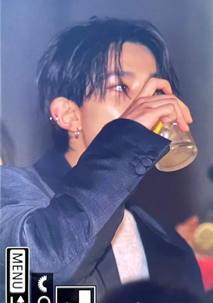 Lee Heeseung  thumbnail