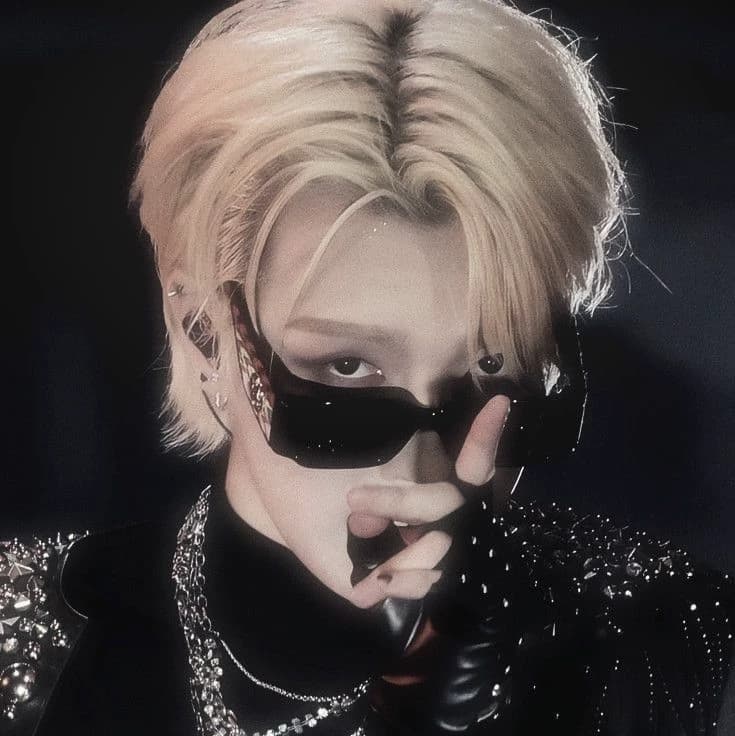 Hongjoong (seongjoong) thumbnail