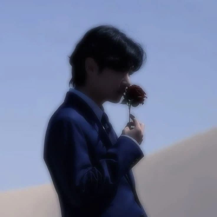 Kim Taehyung  thumbnail