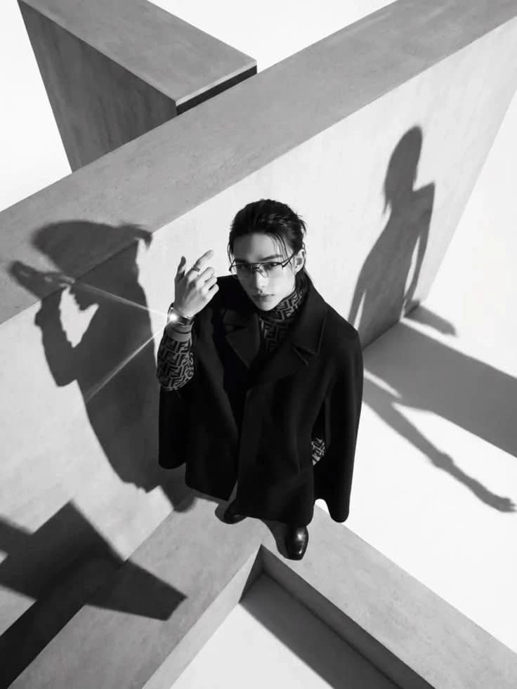 Hwang Hyunjin thumbnail