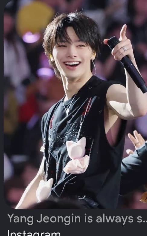 Jeongin  thumbnail