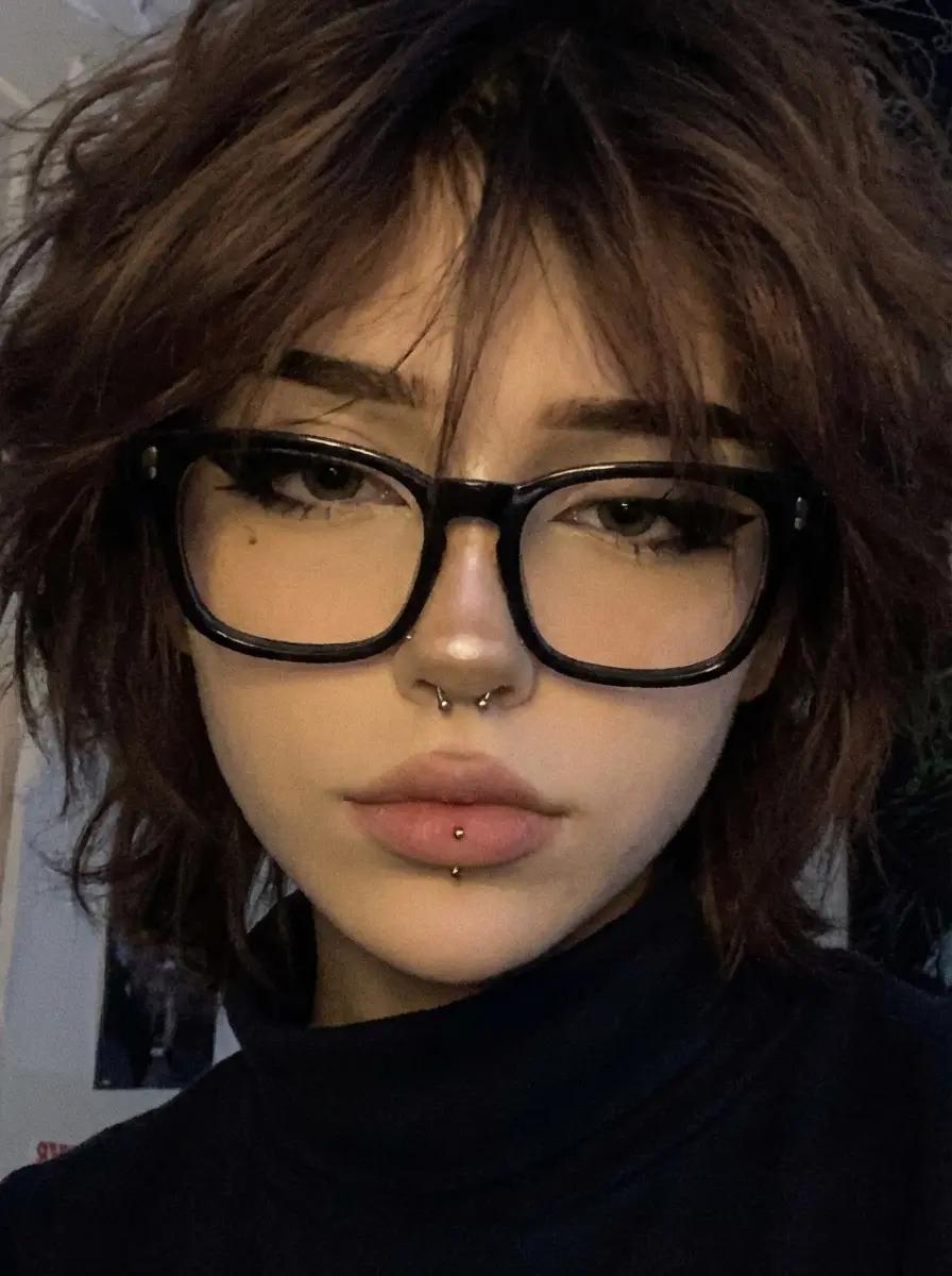 Celine (goth bitch) thumbnail