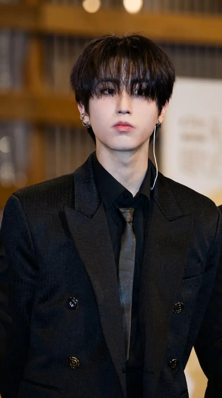 HAN JISUNG thumbnail