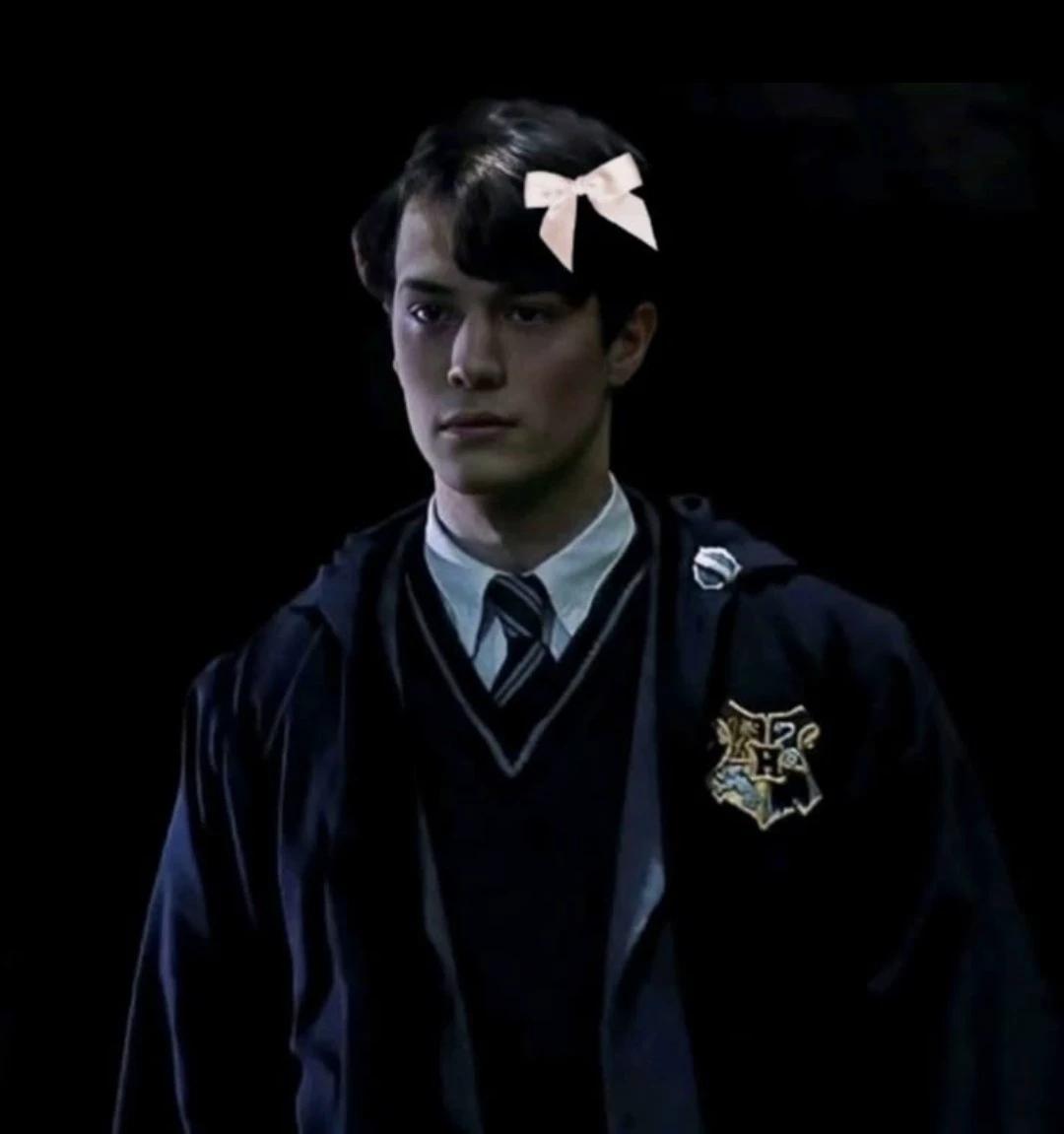 Tom Riddle thumbnail