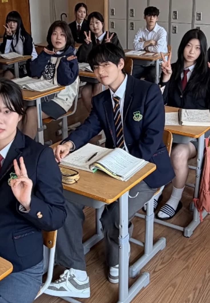 Kim Taehyung- crush thumbnail