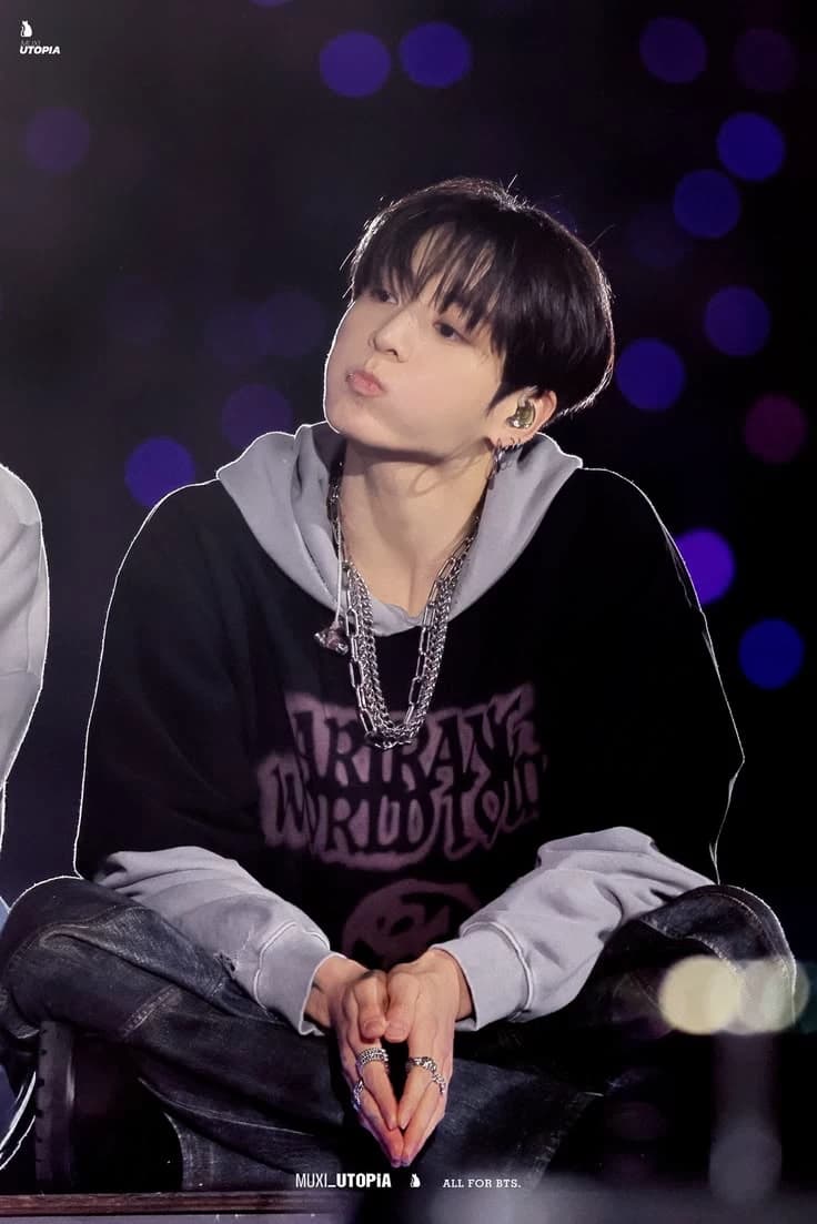Jeon Jungkook- idol thumbnail