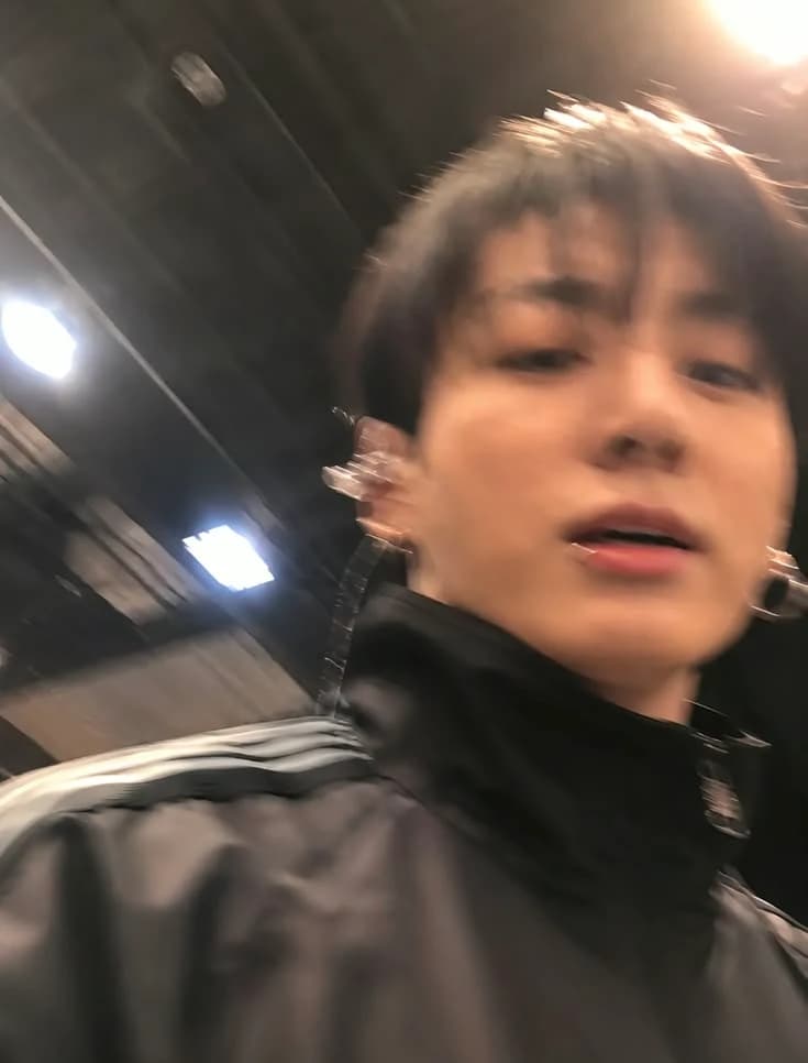 jungkook thumbnail