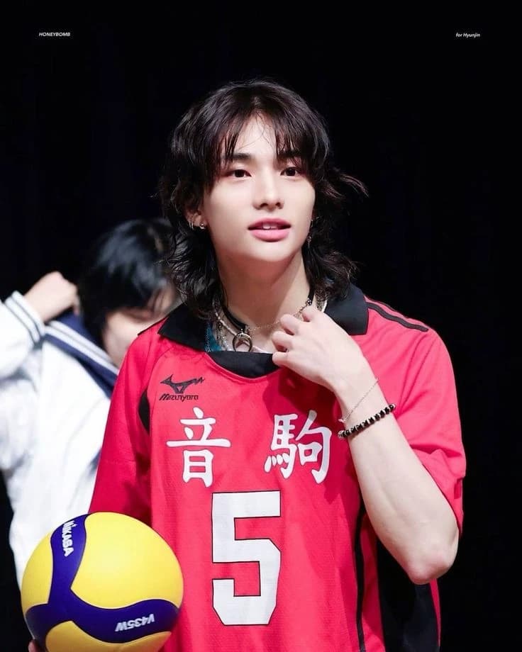 Hwang Hyunjin thumbnail