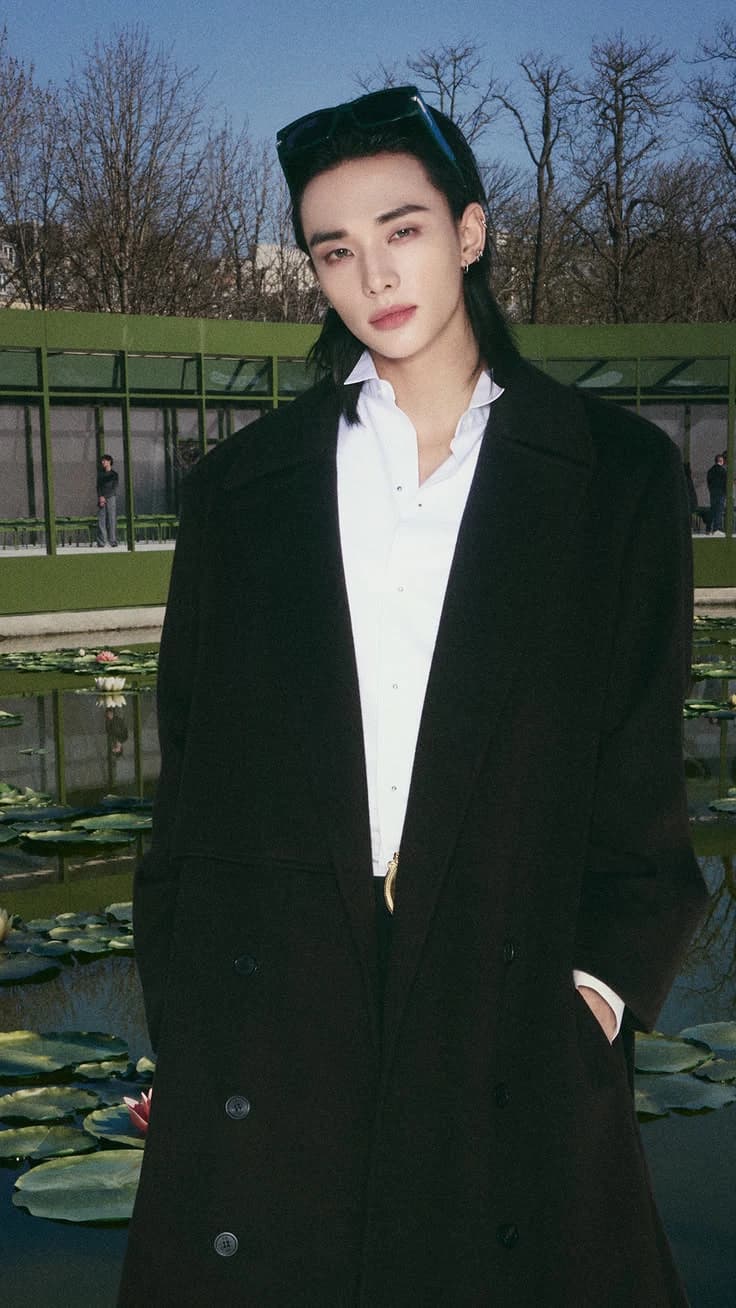 Hwang Hyunjin thumbnail