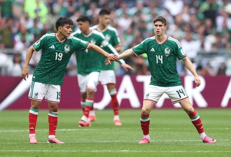 "Memo Ochoa's son arrived..." ⚽🇲🇽 thumbnail