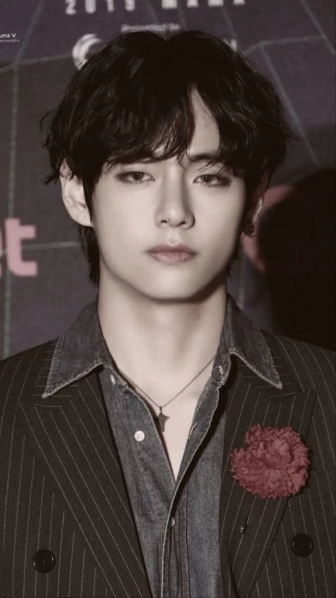 Taehyung   ♡ thumbnail