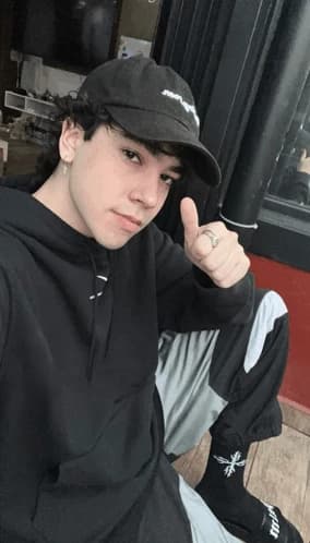 Spreen (feet) thumbnail